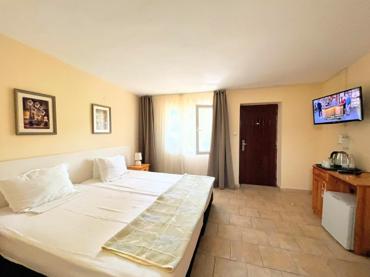Lotus Family Hotel - Free Parking Sunny Beach Exterior foto