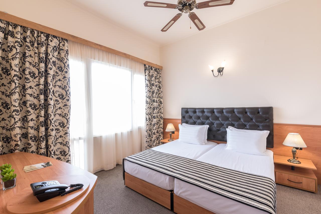 Lotus Family Hotel - Free Parking Sunny Beach Exterior foto